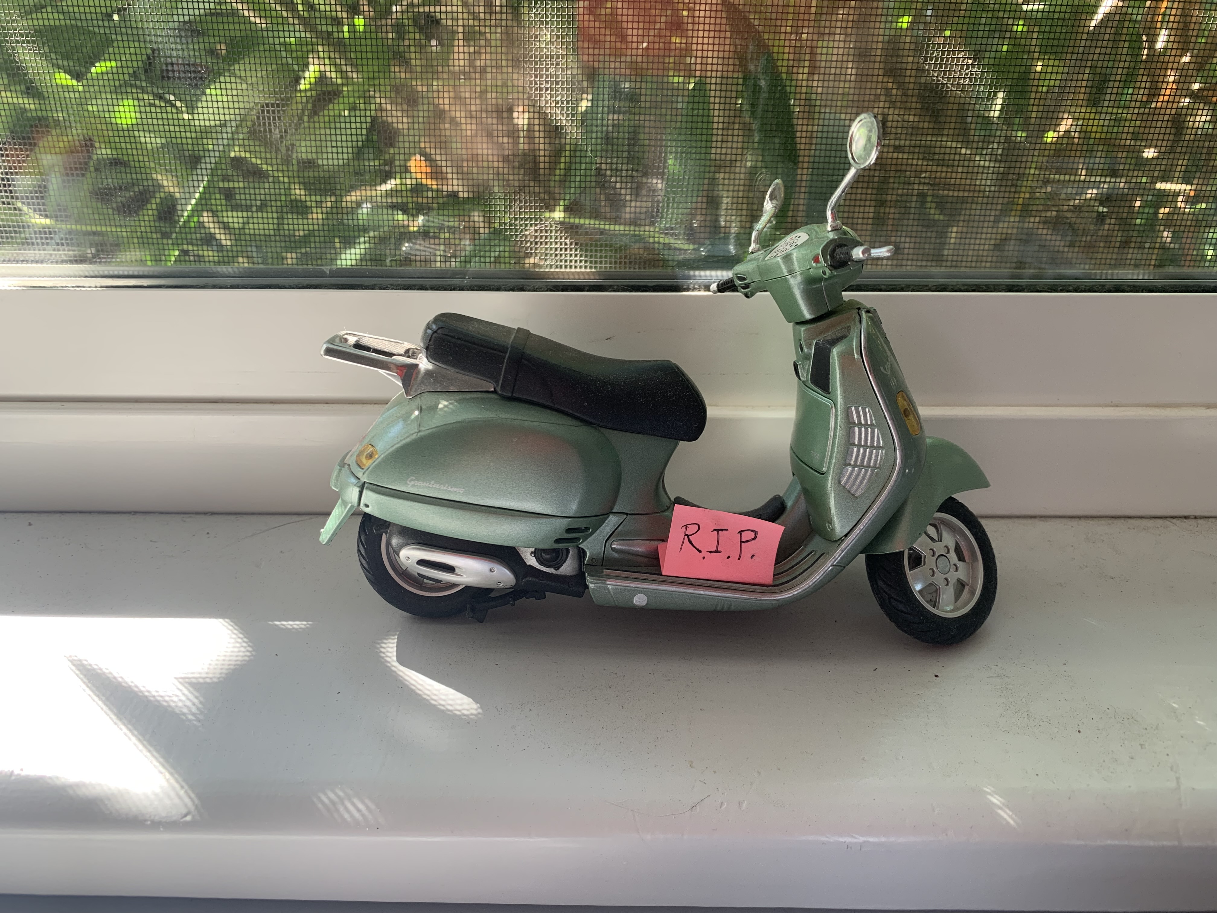THE BURGERLESS, SCOOTERLESS BLOG